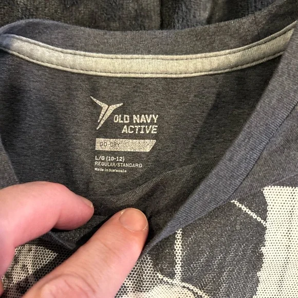 Old Navy boys TShirt - Picture 2 of 3